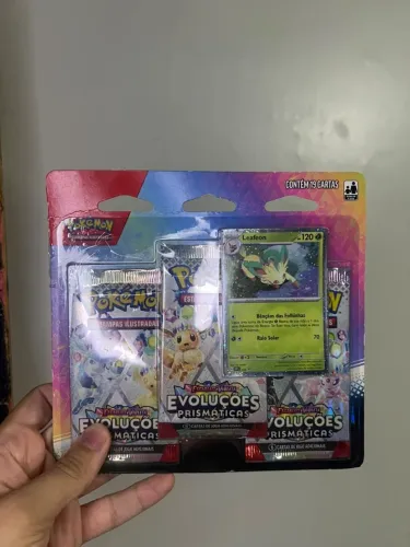 Blister Triplo Escarlate e Violeta 8.5 - Evoluções Prismáticas - Leafeon