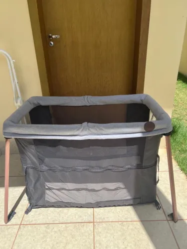 Berço Portátil Maxi-Cosi Iris Essential Graphite - Completo