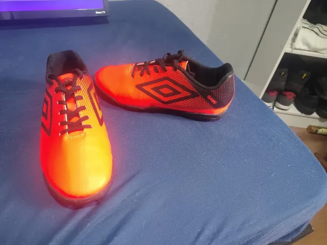 Chuteira society umbro game