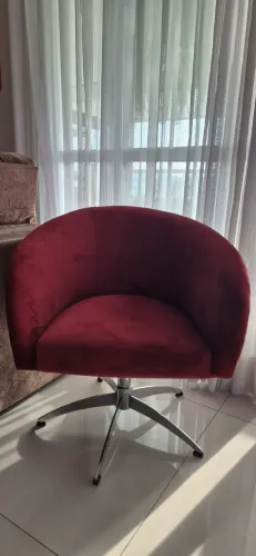 Poltrona Giratória