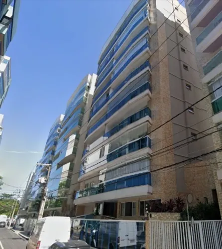 Apartamento com 3 quartos para alugar em Vitória