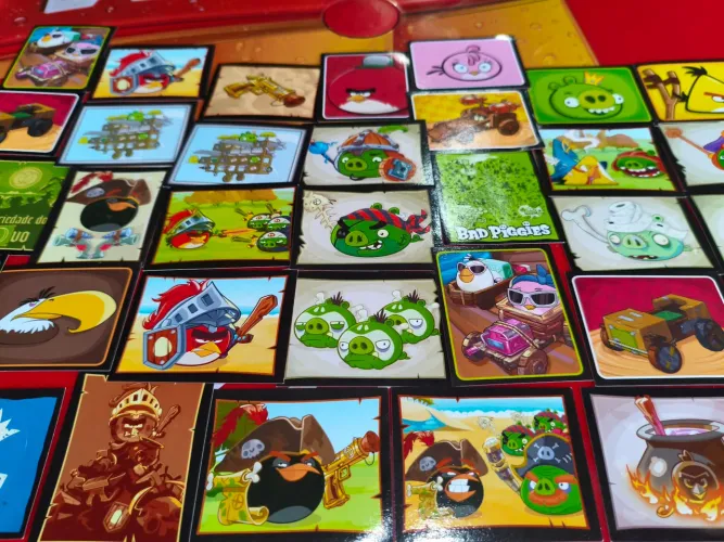 Figurinhas colecionáveis do Angry Birds
