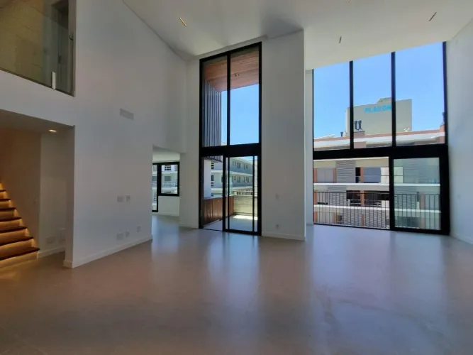 Belíssimo duplex em Jurerê!