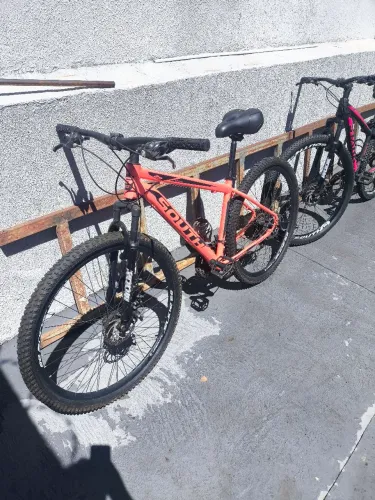 Vendo 2 bicicletas + transbike