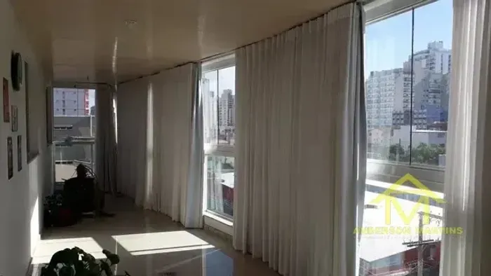 Lindo apartamento no Ed. Acqua Verde em Itapuã Cód: 24118 F