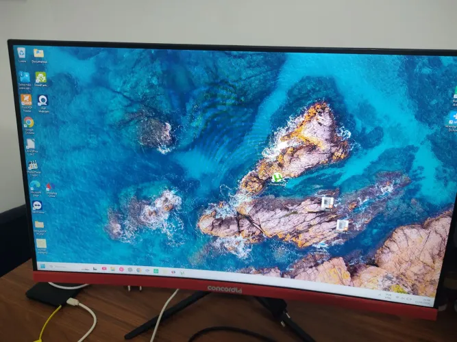 Monitor curvo gamer 24 polegadas