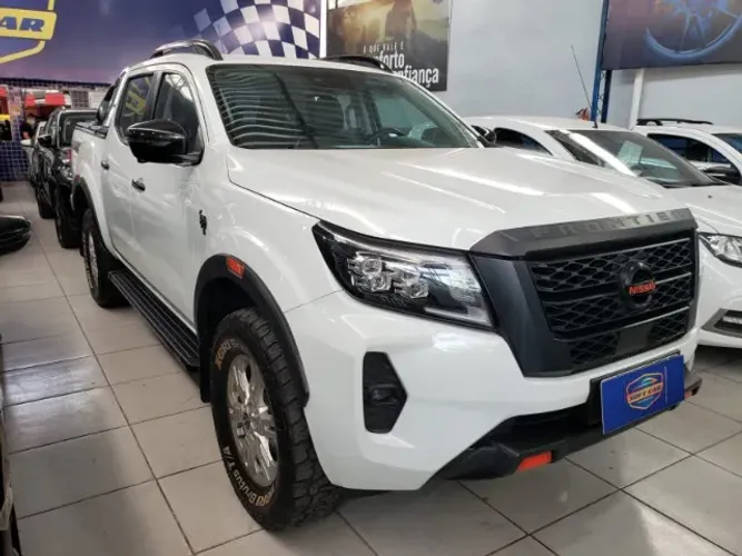 Nissan Frontier Pro4x CD 4X4 2.3 Bi-TB Die. AUT 2023
