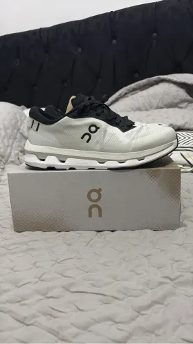 One Running Cloudzone Ice Black Original