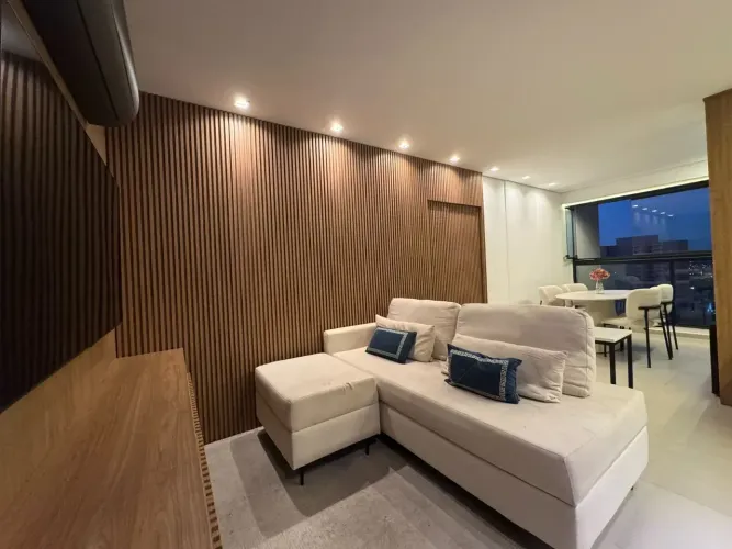 Apartamento 2 Dormitórios (1 Suíte) | 2 Vagas | Mobiliado | Zona Sul