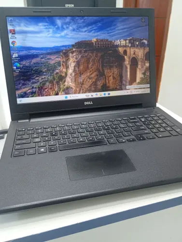 Notebook Dell i3 8GB de memória