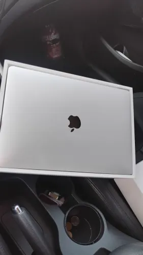 Vendo Mac Book Pro M2 semi novo na caixa