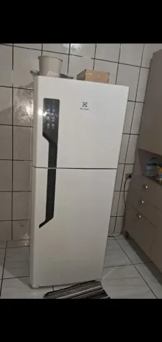 Geladeira Electrolux 220v frost free 431 litros