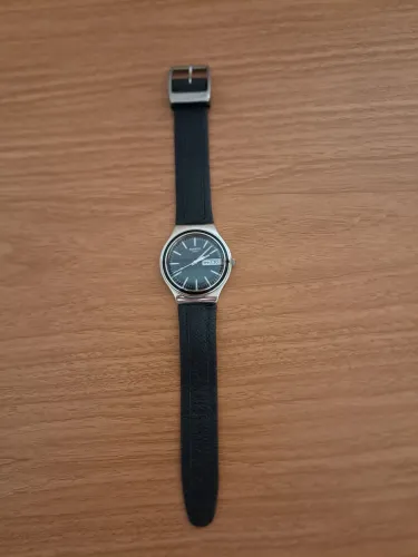 Relógio masculino Swatch Irony Big "Charcoal Suit" ( YGS744)