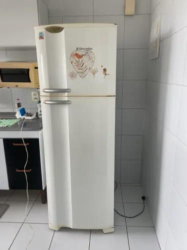 Geladeira electrolux
