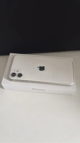 IPhone 11 - IMPECÁVEL em Estado de NOVO