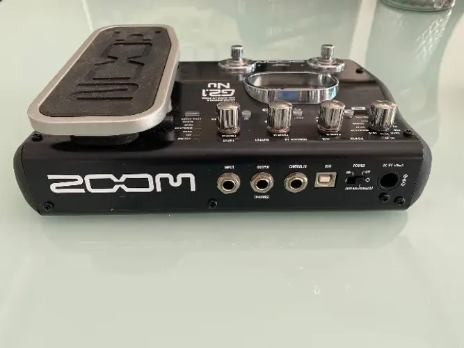 pedaleira zoom