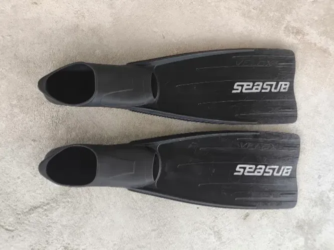 Nadadeira (Pé de pato) Velox Seasub