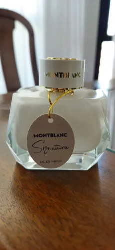 Montblanc Signature Eau de Parfum Feminino