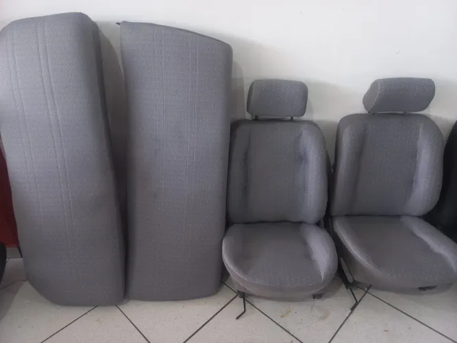 ?fusca Itamar jogo de bancos originais ?