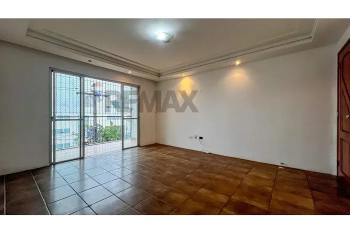 Apartamento à venda com 3 quartos e 109 metros em Setúbal, Recife.