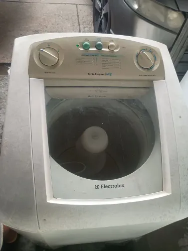 Máquina de lavar roupa Eletrolux