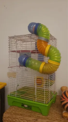 GAIOLA HAMSTER com tubo