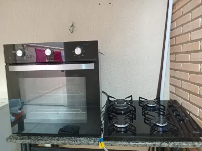 Cooktop Philco 5 Bocas de Vidro Preto - R$ 200