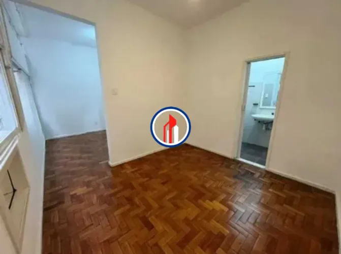 Kitnet/Conjugado : / Residencial / Glória
