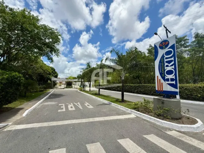 Lote com 450m² em condomínio de alto padrão no Petrópolis - Condomínio Alamedas do Horto