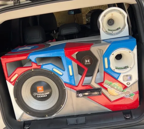 Paredão som automotivo completo 