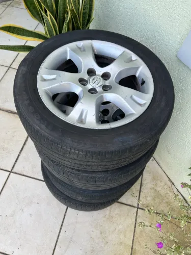 Rodas 16? Original Corola 2009 com pneus