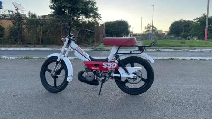 Mobilete Monark