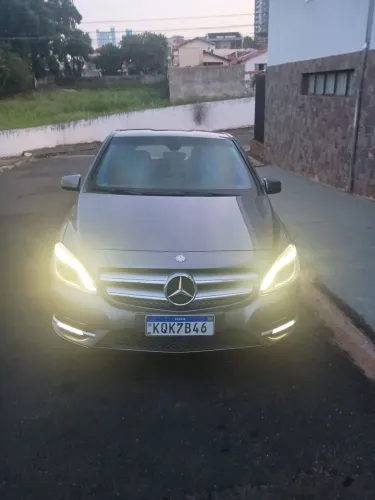 Mercedes-Benz Classe B 200 CGI 1.6 TB Sport 156cv AUT 2014
