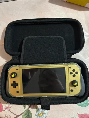 Nintendo Switch Lite Hyrule Edition Desbloqueado 256Gb