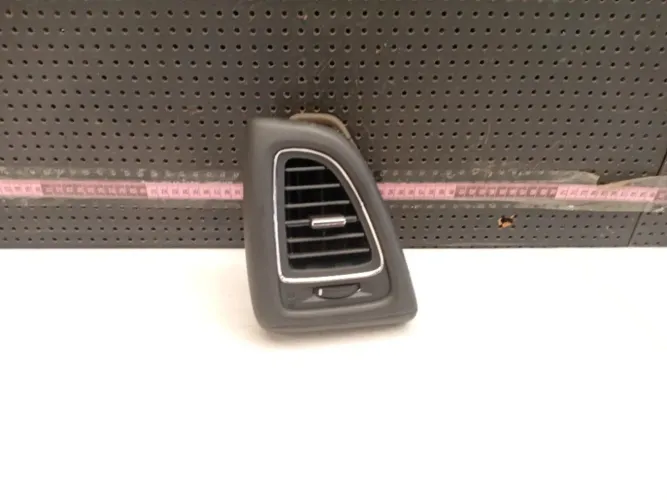 Difusor Ar Moldura Esquerda Honda Hrv Touring 2021