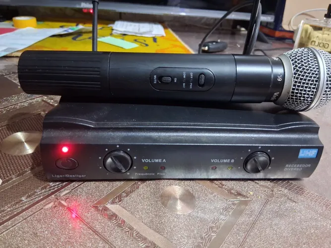 Microfone sem fio uhf