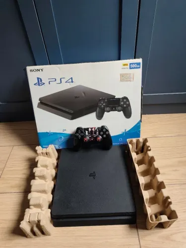 PS4 slim