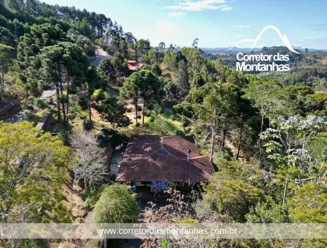 Pedra Azul  Casa Colonial 3 Quartos para Comprar no Condomínio Cerro Azul, Domingos Martin