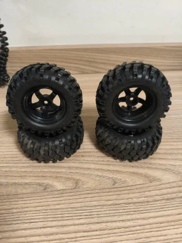 Rodas e pneus sextavados automodelo rc off road - Novos