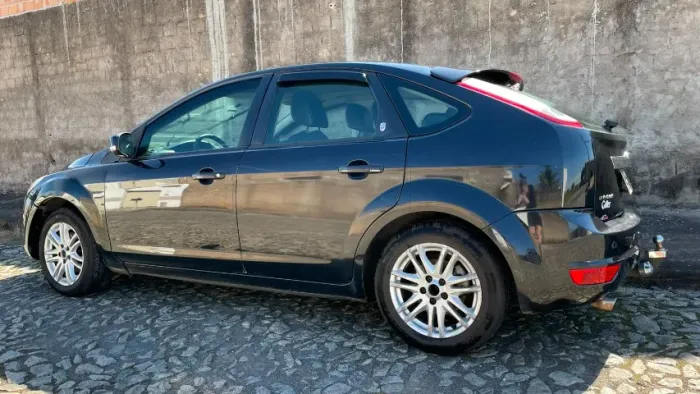 Ford Focus Ghia/ XR 2.0 /ghia 2.0 16V Flex 5P 2011