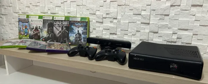 XBOX 360 COM KINECT E JOGOS