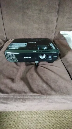 Vendo projetor Epson s18+