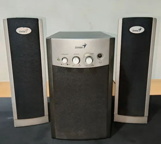 Caixa de som Genius 2.1 Subwoofer 