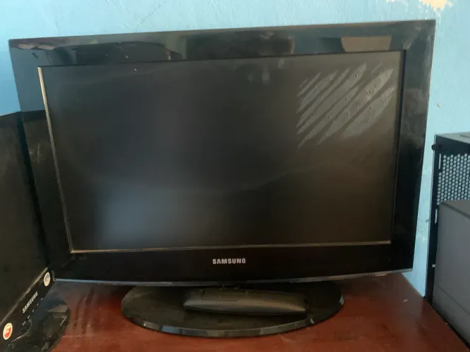Tv com defeito na tela