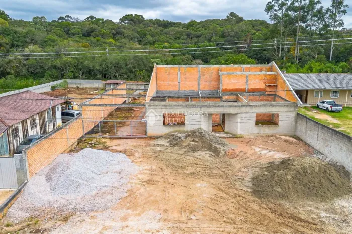 Terreno Amplo com 950 m² no Jardim Del Rey