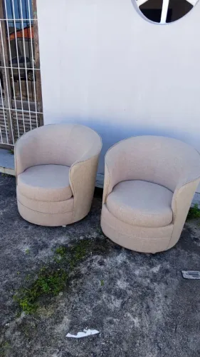 Vendo cadeira de papai e poltrona