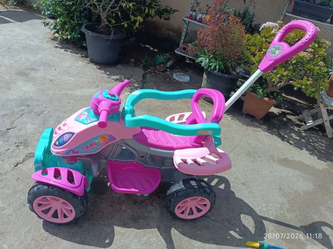 Quadriciclo infantil 