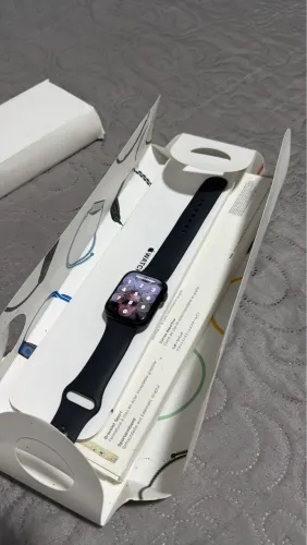Apple Watch S7 gps