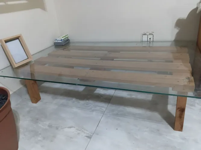 Mesa de centro artesanal de pallet