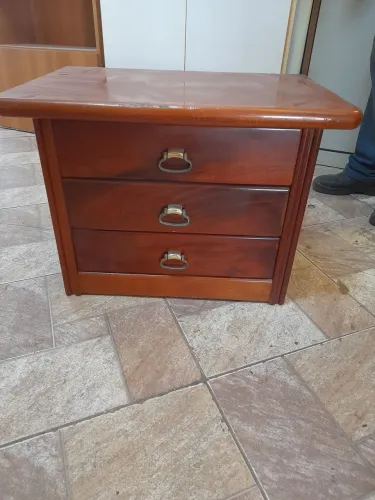 Armário gaveteiro mesa de cabeceira - Usado